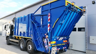 Superstructures for municipal waste disposal or snow removal